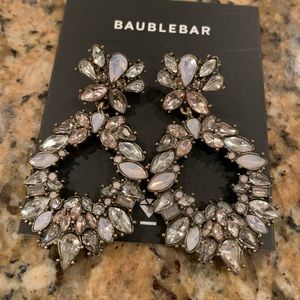 Gorgeous BaubleBar Silver Statement Earrings